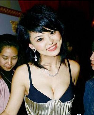 李湘浓艳自拍胸大惊人