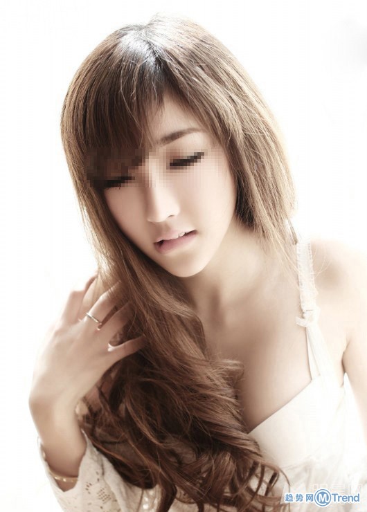 保利蓝黛丽海名媛俱乐部模特被警方带走 个个风姿绰约！