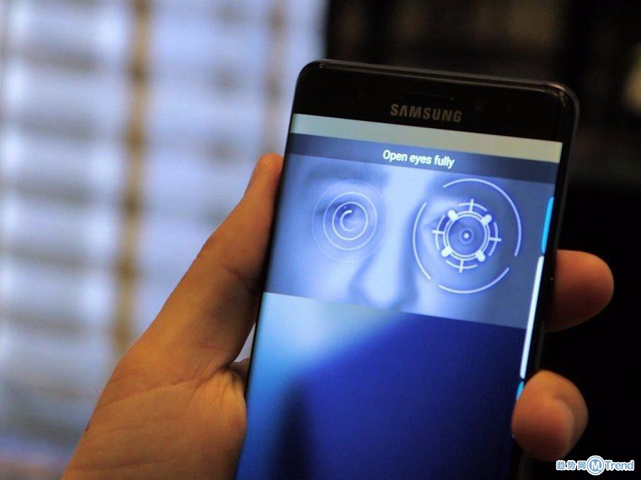 三星S8曝光 可以玩AI