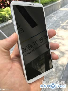 这就是苹果iphone8？上手体验照！