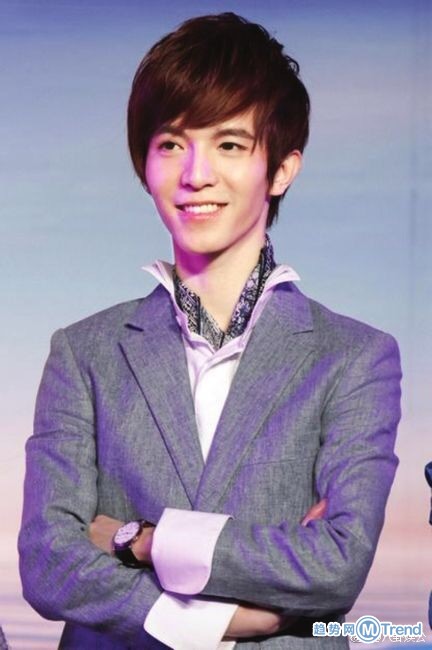 曝郭敬明起诉李枫：小四告男作家诽谤骚扰 网友们也危险了