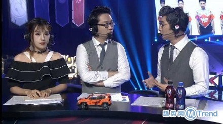 王思聪怒骂王多多越来越SB