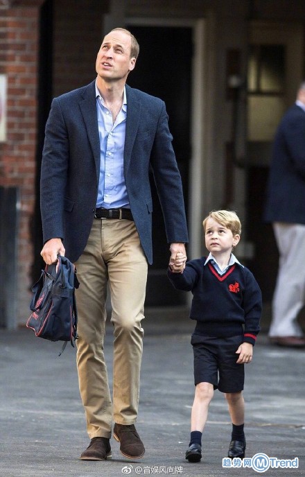 英国乔治小王子上小学啦