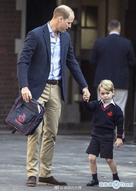 英国乔治小王子上小学啦