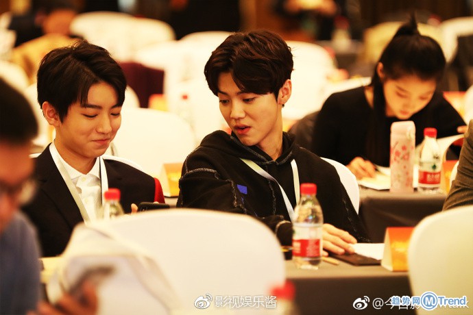 一个会议 杨幂鹿晗吴亦凡王俊凯Angelababy都来了！