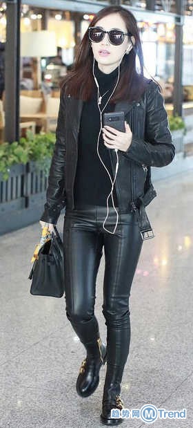 马蓉现身机场 喊话王宝强后愈发放飞自我