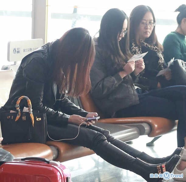 马蓉现身机场 喊话王宝强后愈发放飞自我