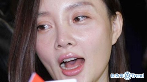 李小璐出 轨pgone后 高仿版李小璐爱爱 视频裸 照又疯传