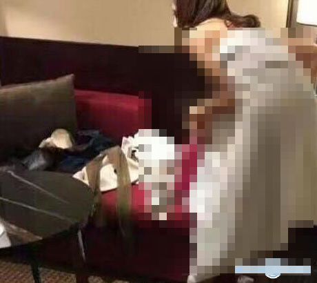 马蓉啪啪啪露点床 照比优衣库更火辣 杨慧在家安摄像头