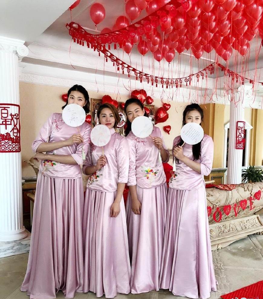惠若琪和老公杨臻博大婚 现史上最惨伴郎团