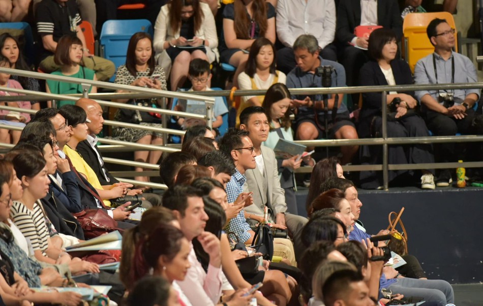 刘德华女儿毕业礼 妻子朱丽倩被曝有孕