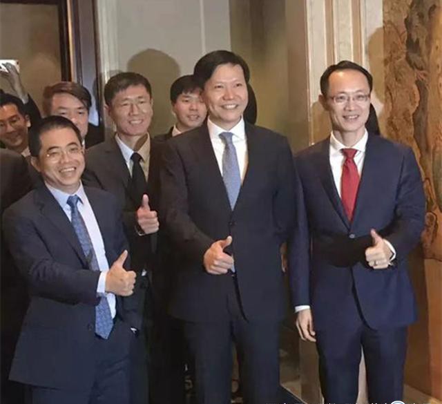 热点：小米港交所上市 泰国普吉岛沉船事件首批幸存者回国