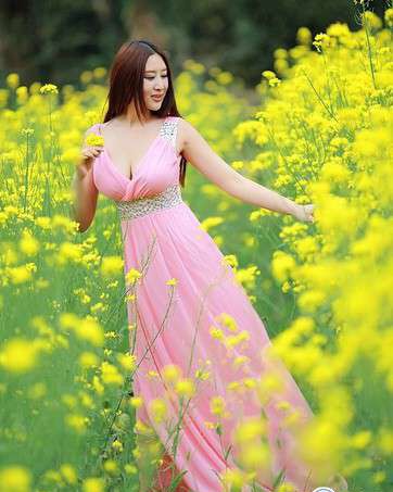 王俪丁番号福利流出 大量性感喷血照高清欣赏