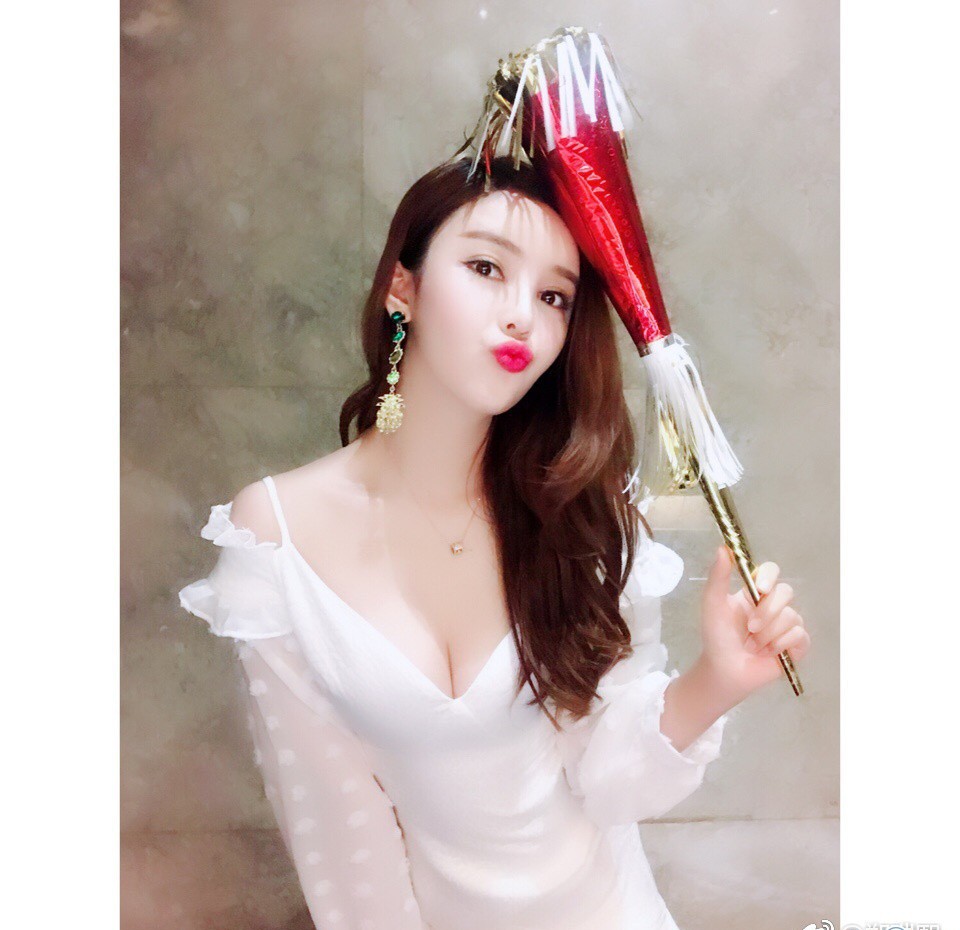 郑瑞熙最新.无.码性感裸 照