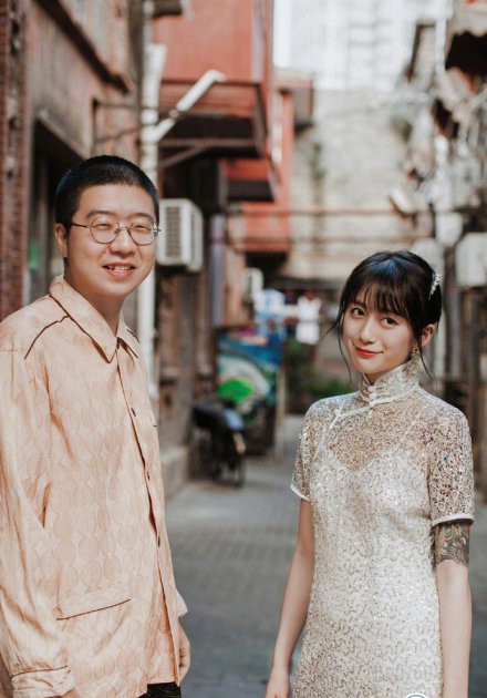 李诞疑似出.轨 工作室发布声明澄清 杠子微博照片打脸