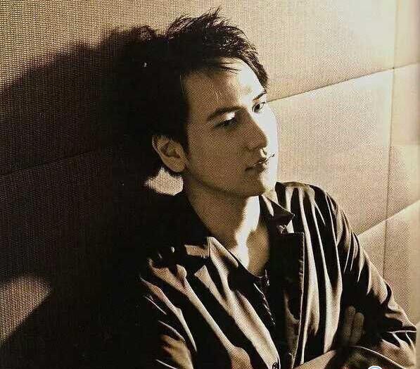 热门：汤臣二少东汤珈铖传婚讯 冯绍峰得子首现身 谢娜还锁样图