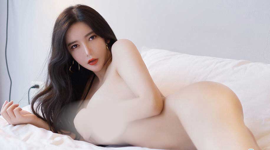 性感熟 女李妍曦艳 照 VS 巨乳美女黄楽然床 照