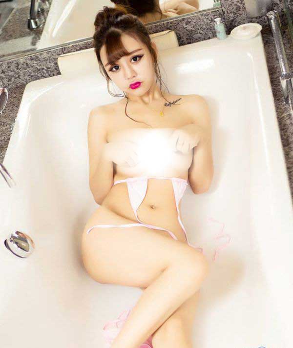 玛鲁娜全 裸无圣光套图 PK 亦丹浴室诱惑艳 照！像迪丽热巴