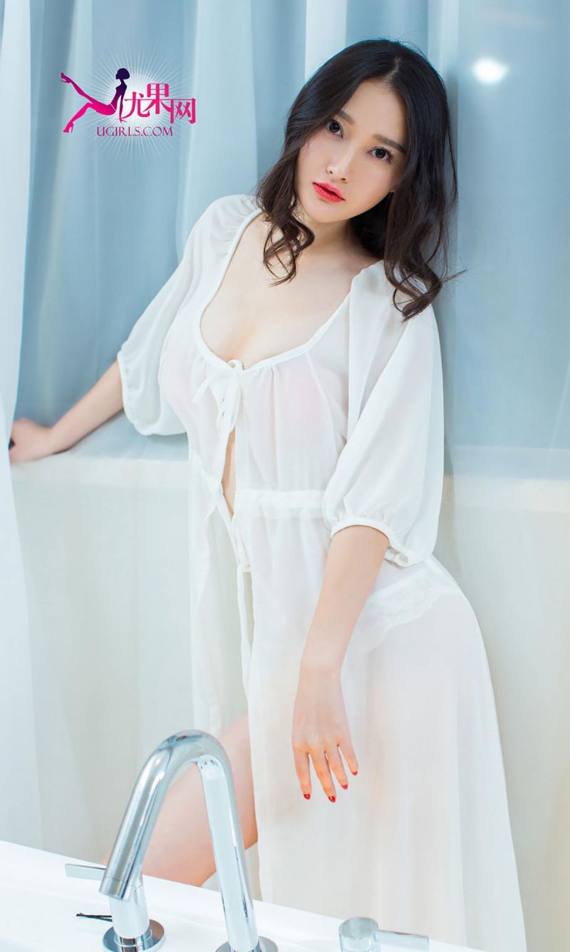 极品尤物潇潇无删无遮罩私拍相册