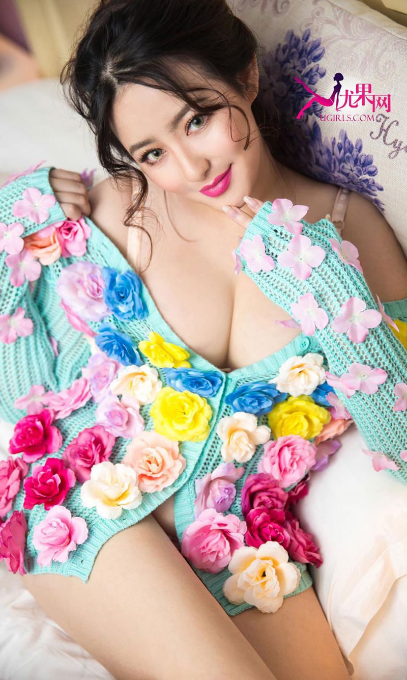 绝色 网红陈雅漫Vicky无光无遮私拍