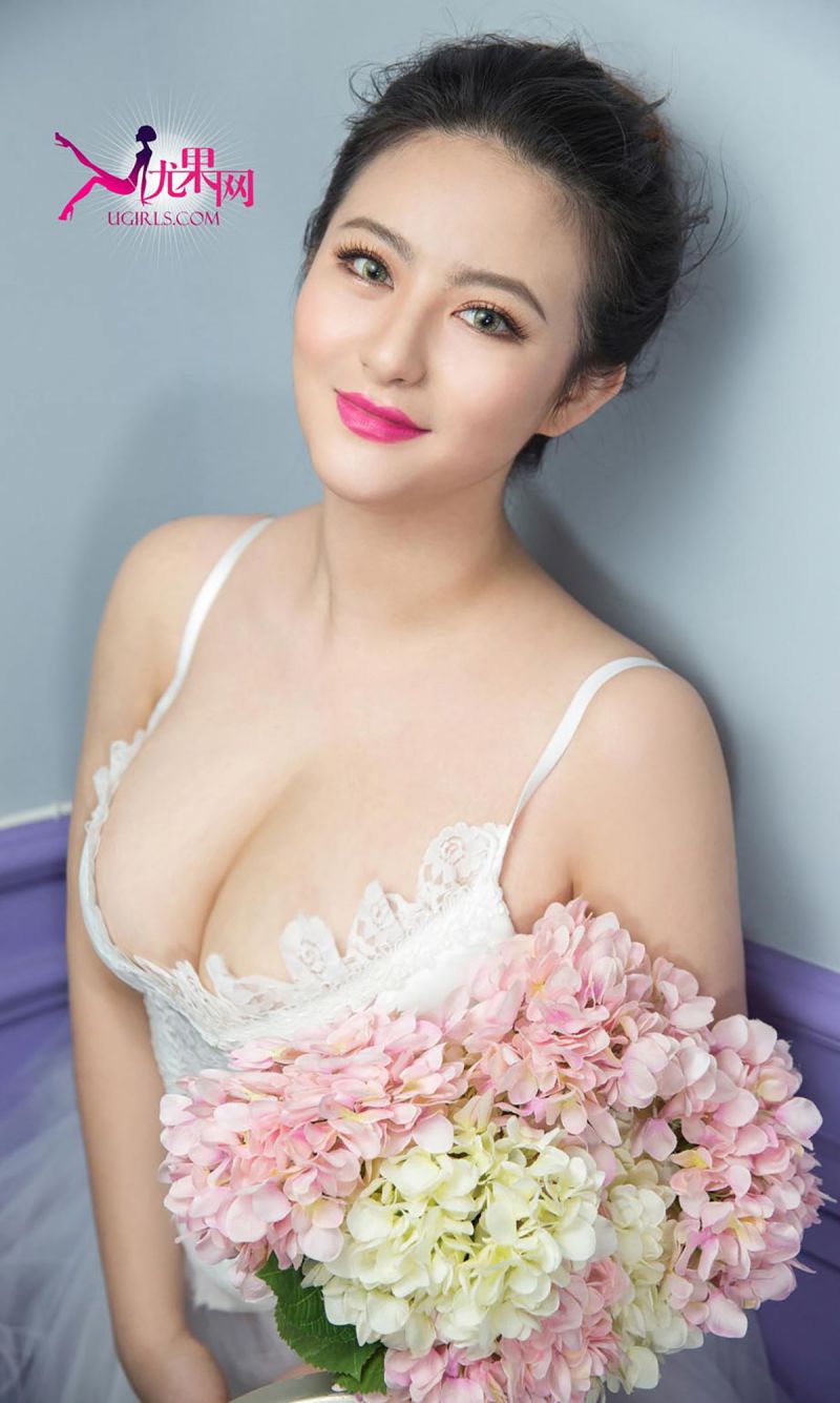 绝色 网红陈雅漫Vicky无光无遮私拍