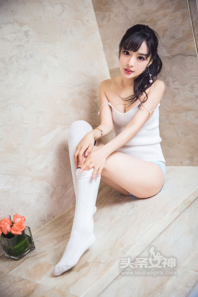 性感女神周熙妍无圣光无遮经典写真