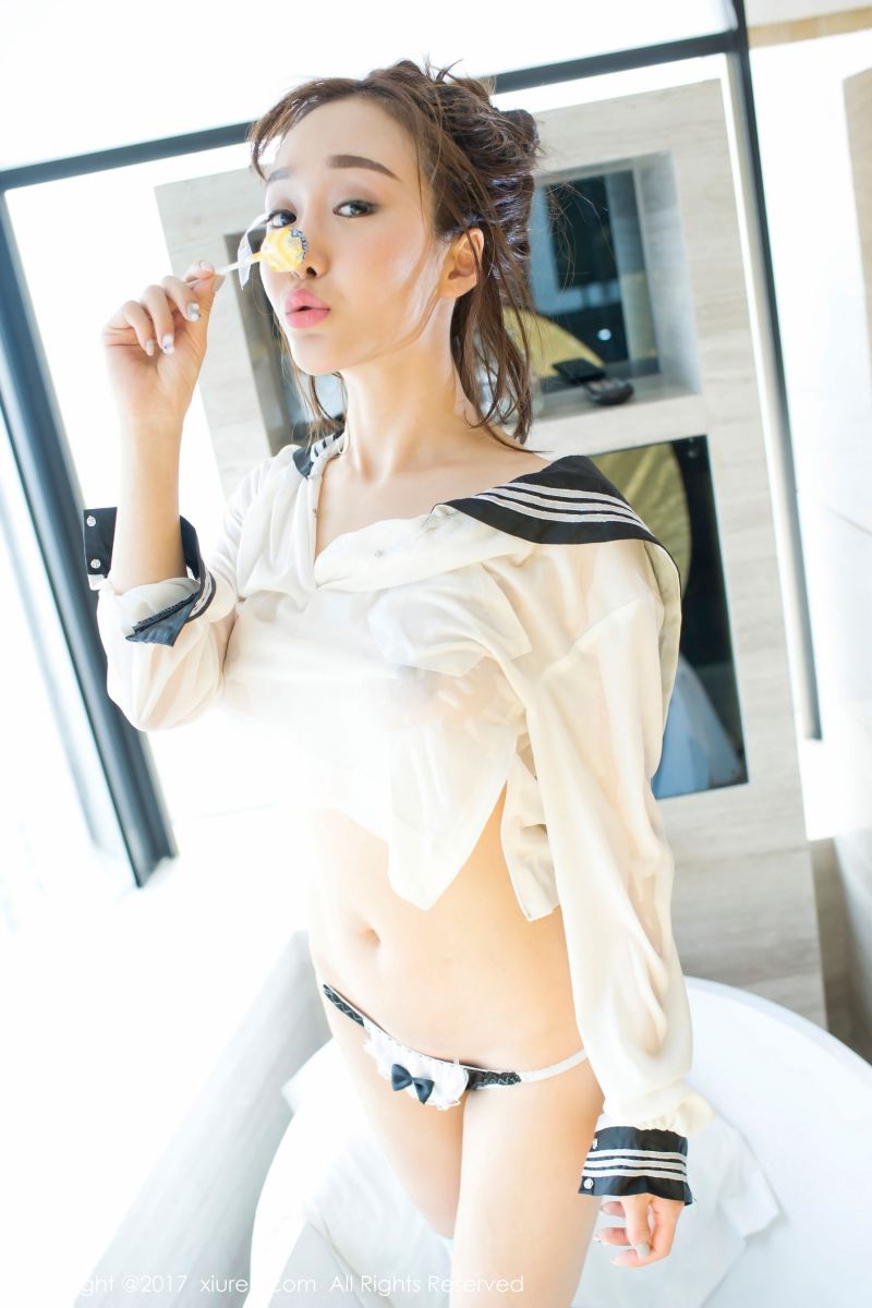 绝色软妹顾灿零圣光经典私拍图