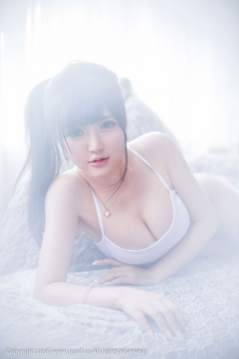 性感美人糯美子Mini半圣光图片