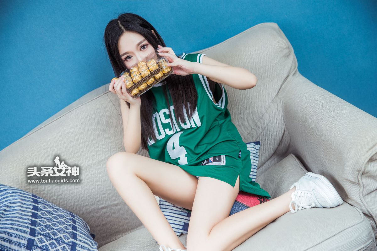 丰腴美女倪叶藤无删美图全集