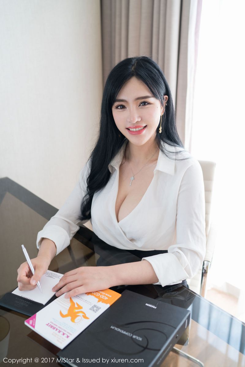 性感网红刘钰儿无遮挡生图