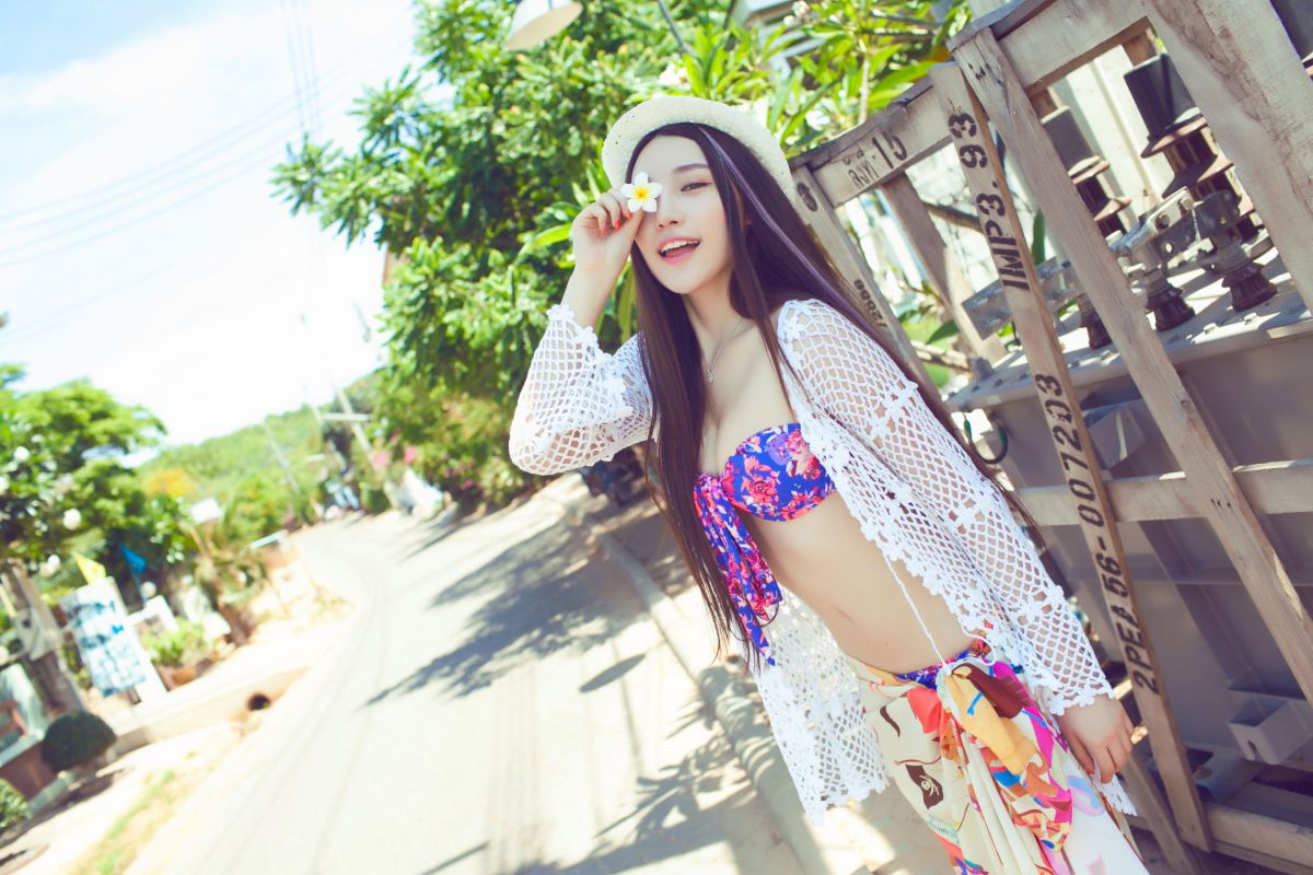 丰满网红刘奕宁Lynn无遮挡相册