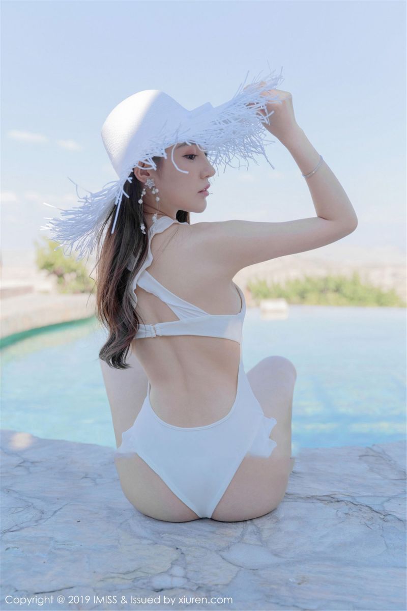 丰满网红刘奕宁Lynn无遮挡相册