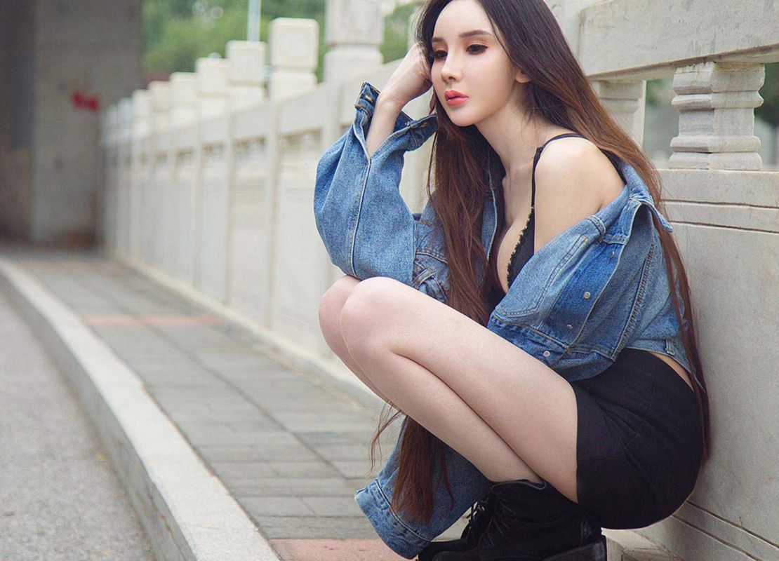 美媒红颜阿依努尔瓦娅零遮罩照片