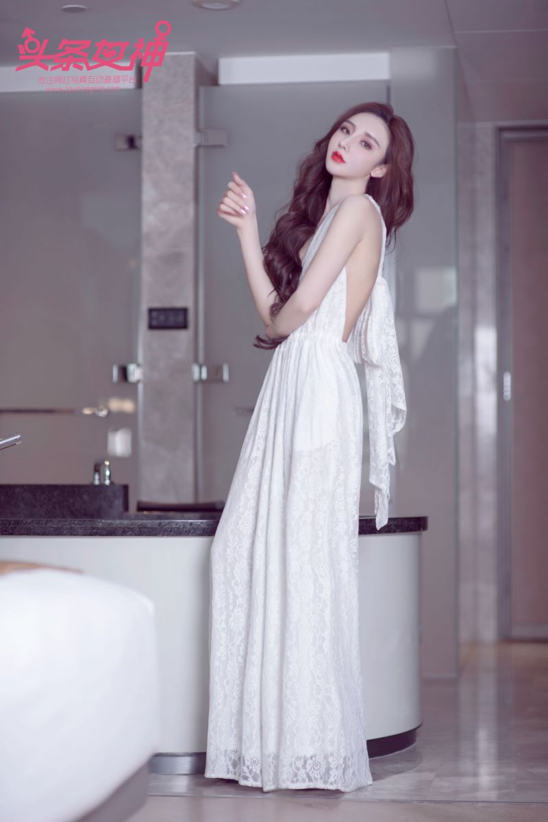 绝色 网红阿依努尔瓦娅无遮罩全集