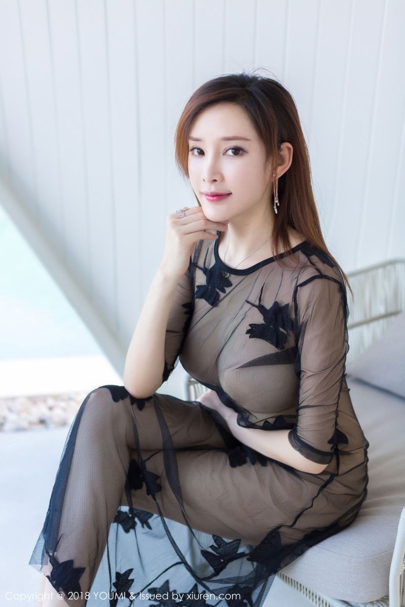 丰满妹子周妍希ALICE零遮罩套图