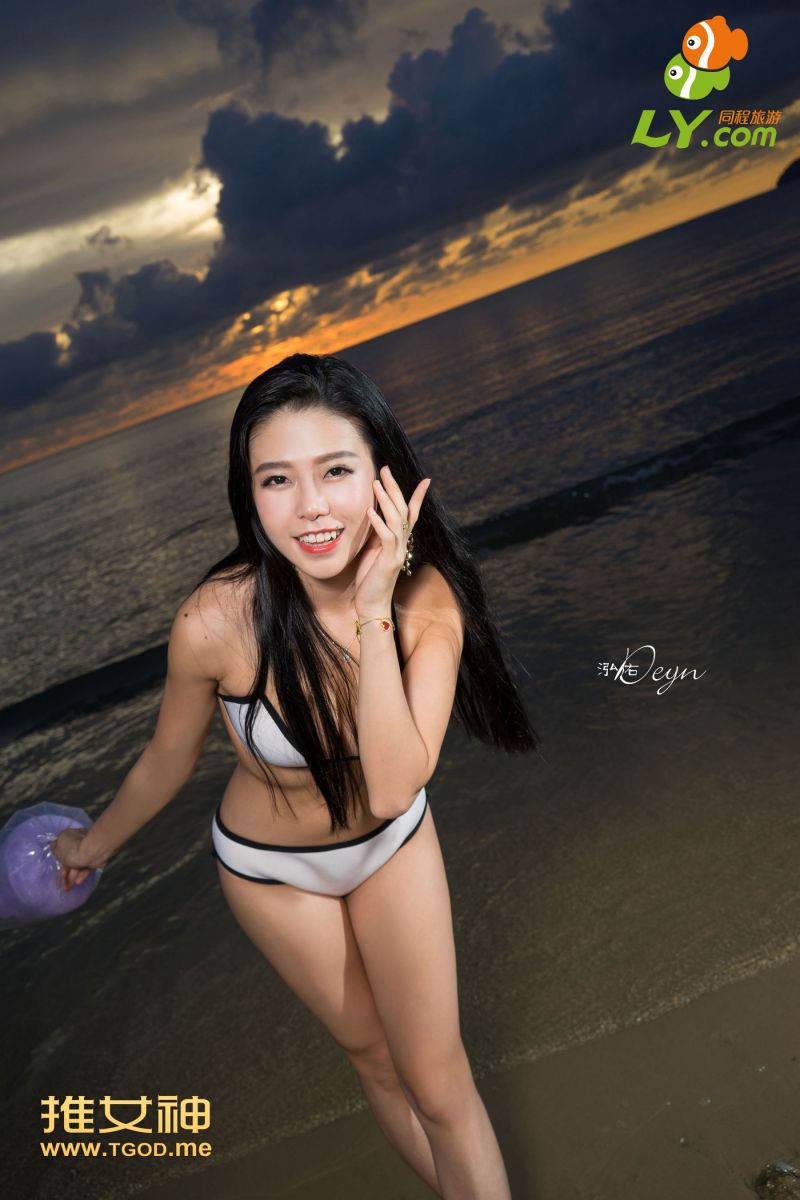 秀色 网红杨上萱无光无遮原图