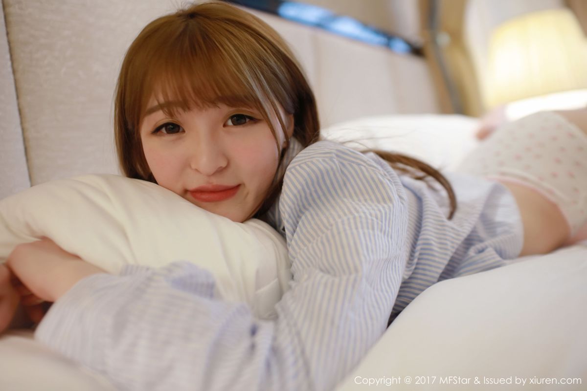 性感御姐伊小七MoMo木有圣光照片