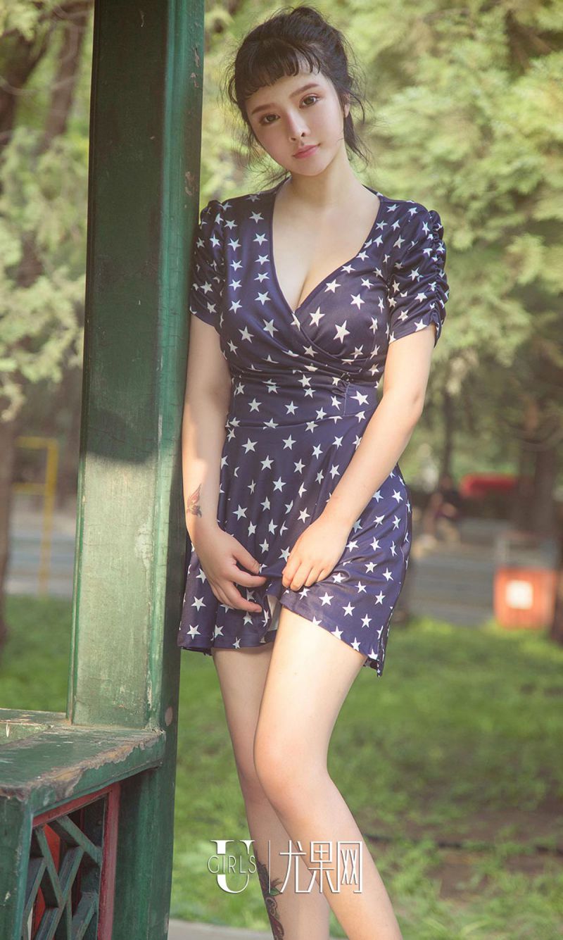 漂亮模特杨漫妮零圣光经典照片