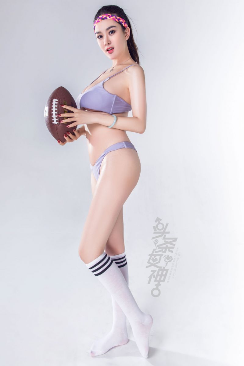 白嫩嫩模易阳Silvia无删减套图