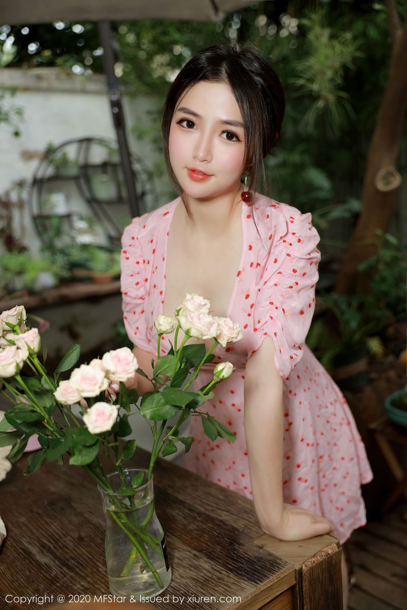 丰满软妹子徐嘉乐Cake无删全集