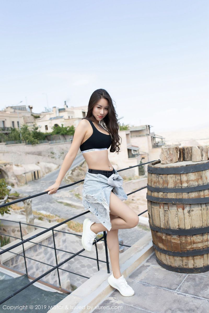 漂亮嫩模穆菲菲零遮挡照片绝版