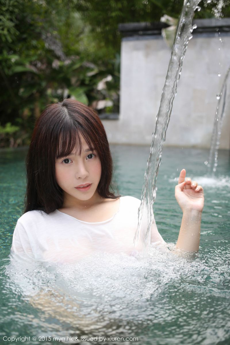 丰满美人艾莉Evelyn无遮罩套图