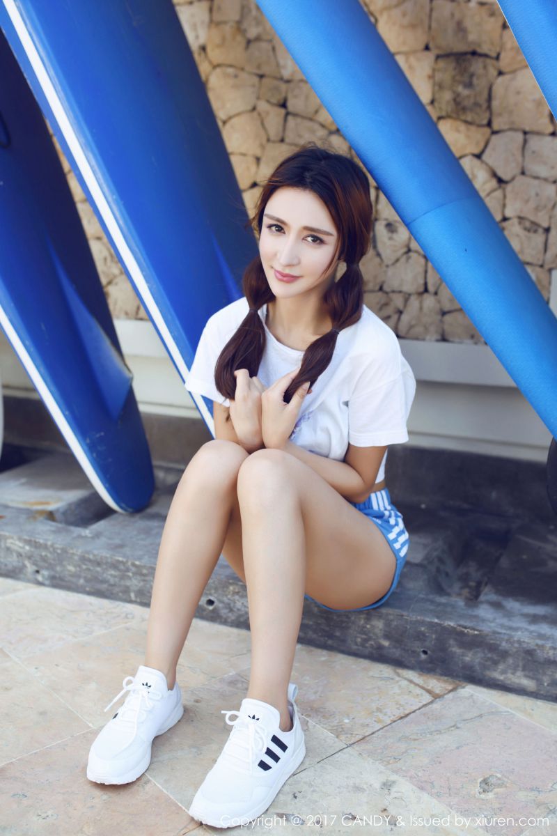 漂亮模特伊莉娜无光无遮图片写真