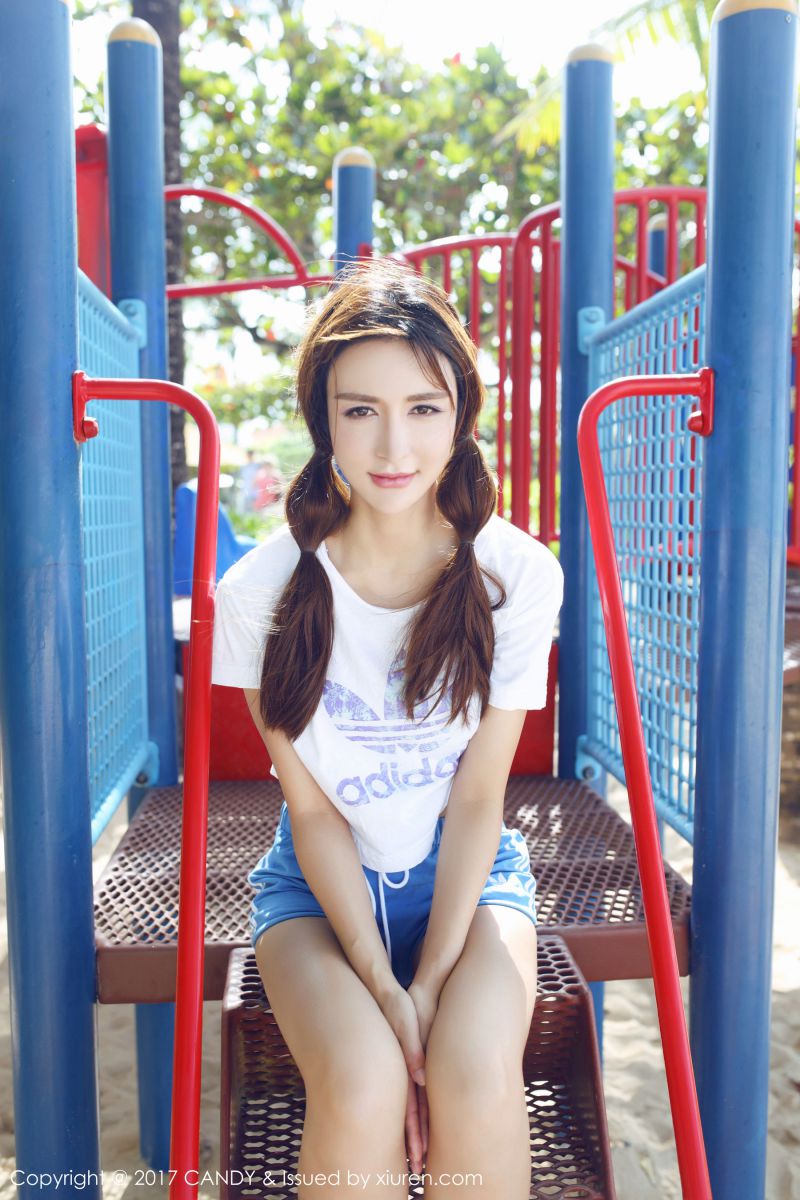 漂亮模特伊莉娜无光无遮图片写真