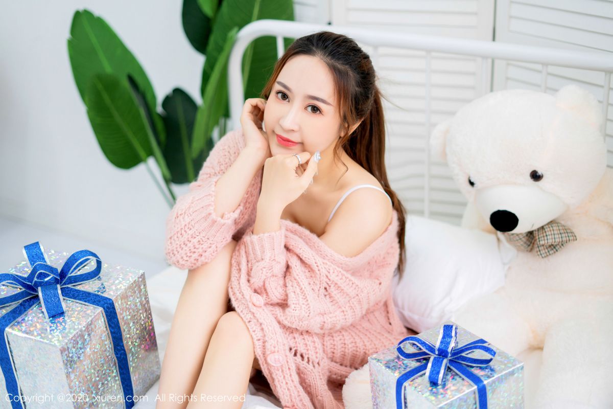 妩媚嫩模周井空半圣光经典