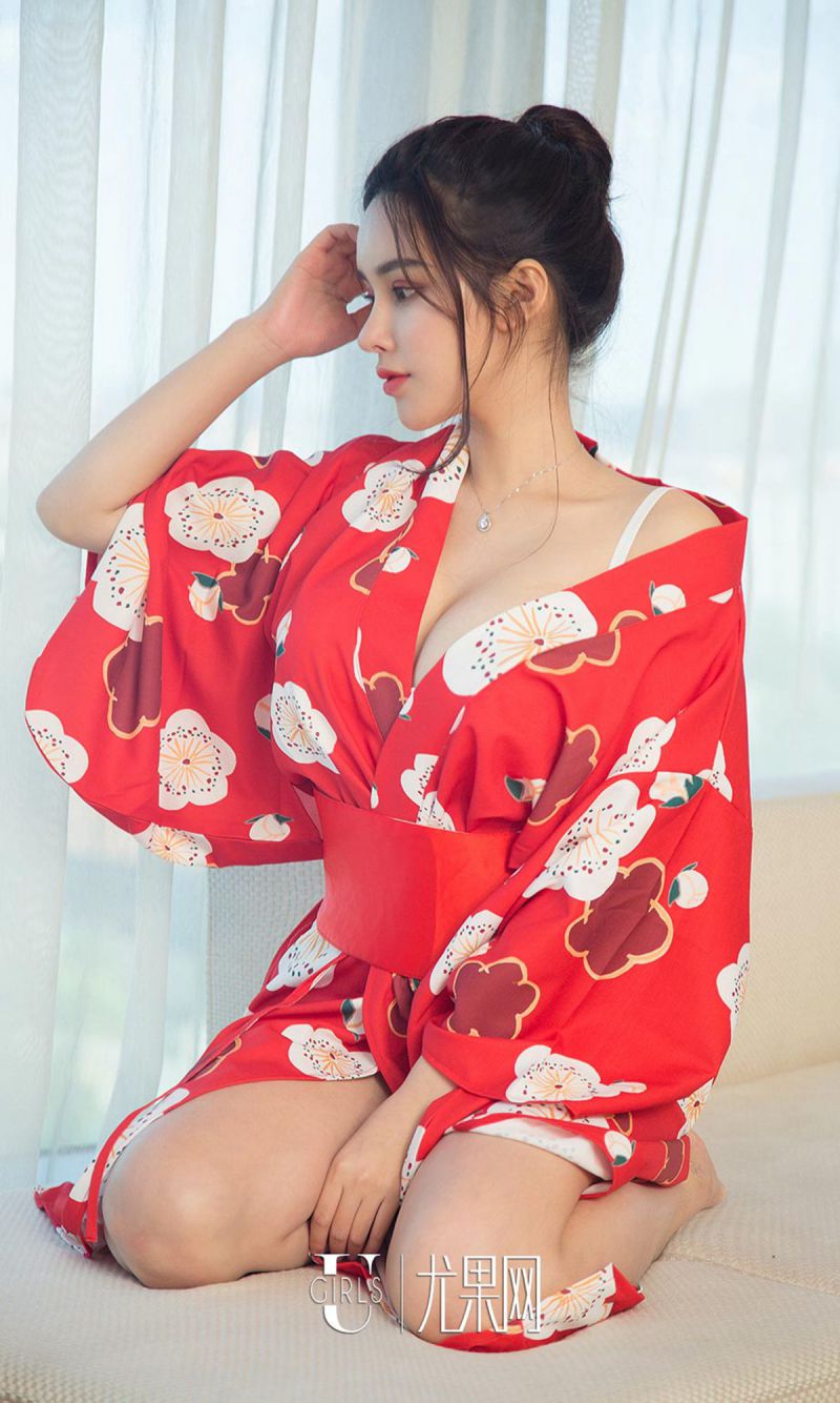 秀色妹子金梓馨零圣光套图