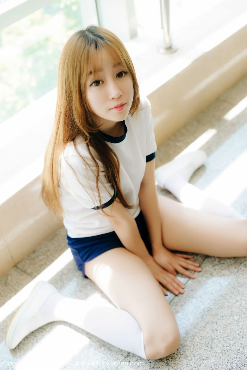 妩媚少女王雨纯无遮罩私拍