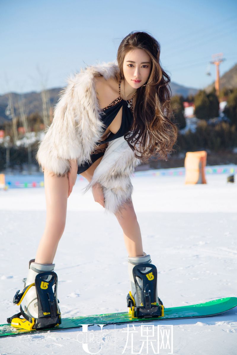 绝色美女穆菲菲魏飞霞零遮罩原图