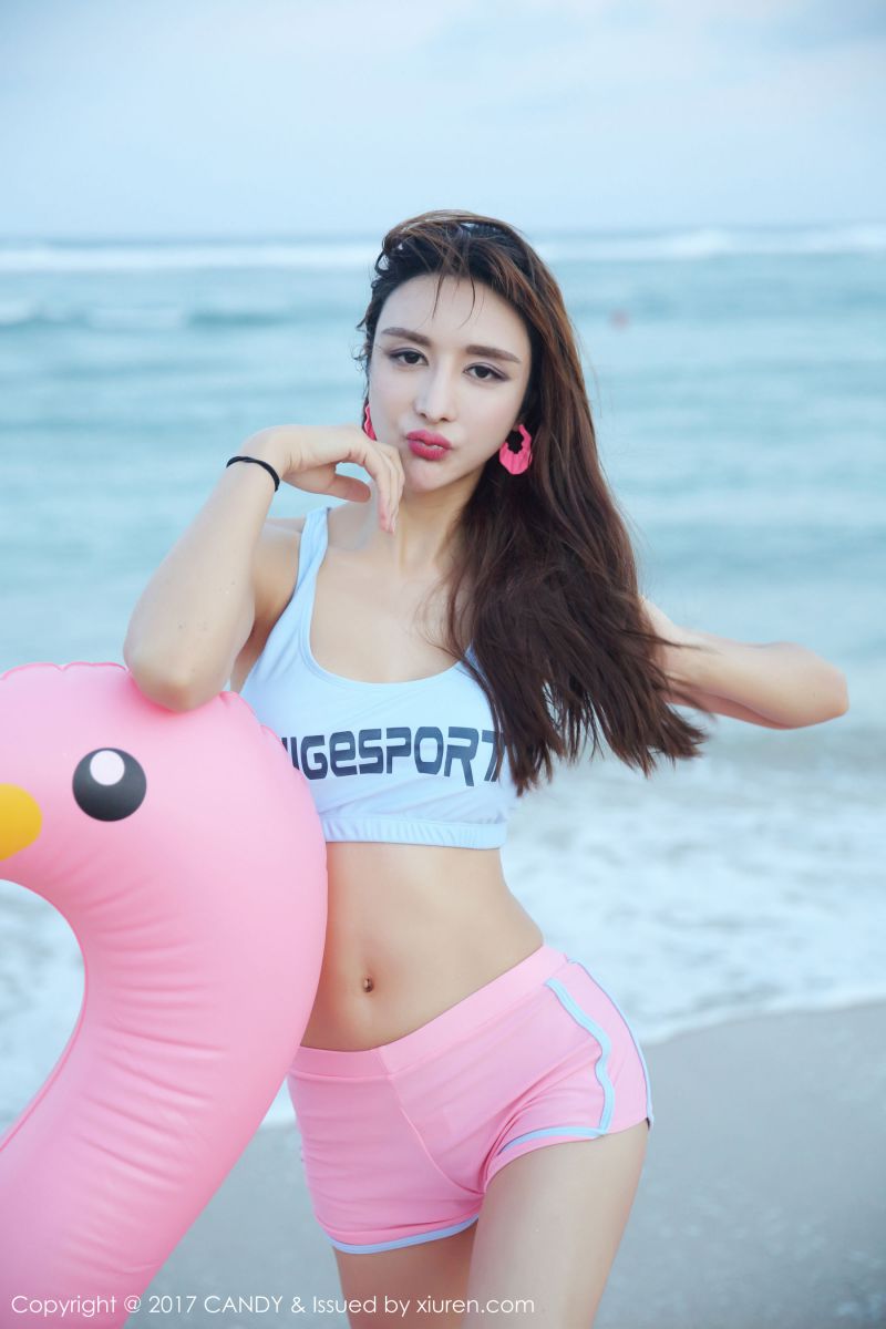 丰腴嫩模伊莉娜无删原图