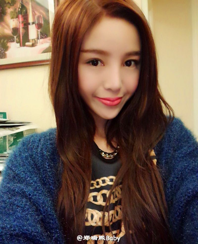 妩媚嫩模郑瑞熙Mirui半圣光相册